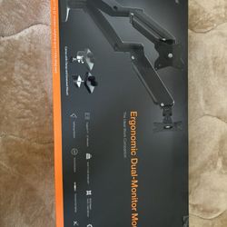 Ergonomic Dual Monitor Mount