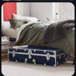 College Trunk