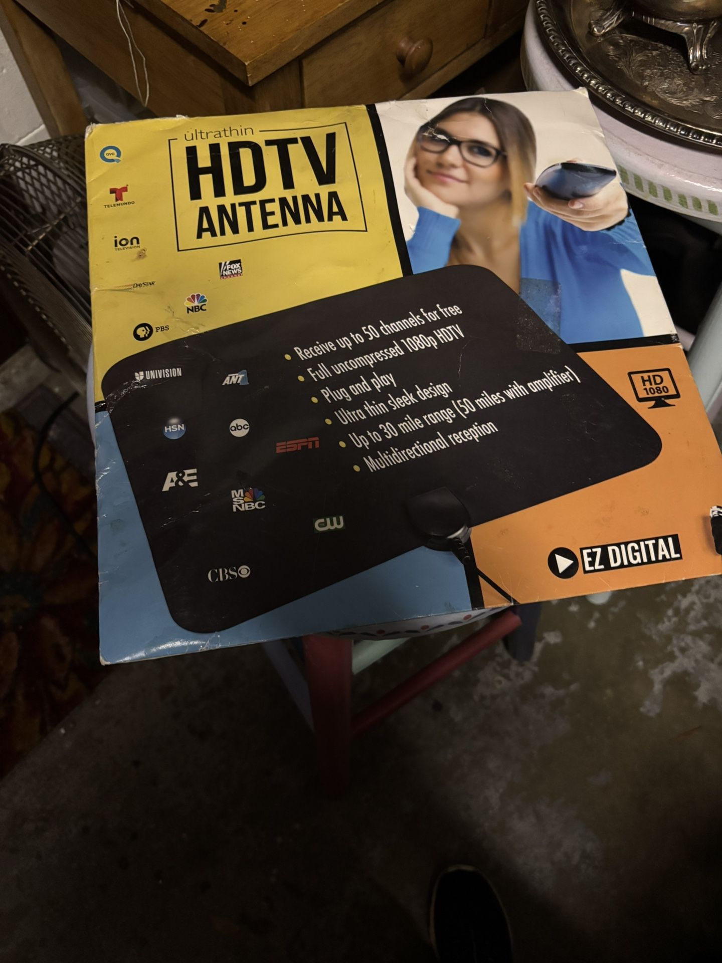 New HD TV Antenna Ultra-Thin