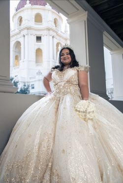 Gold Quinceañera dress size 16