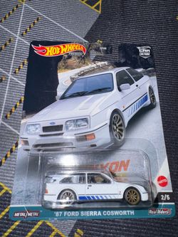 Hot Wheels Car Culture Premium Canyon 87 Ford Sierra Cosworth White