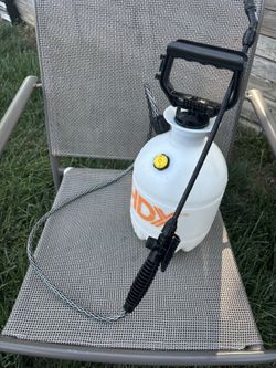 1 Gallon Pump Sprayer For Lawn & Garden