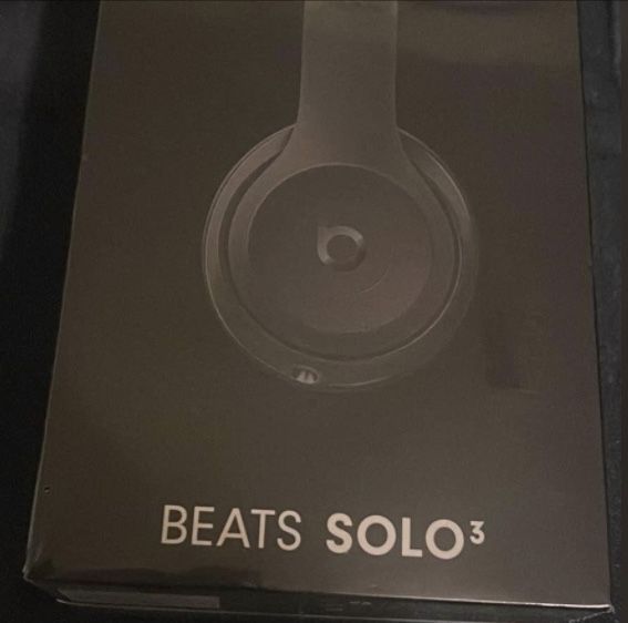 Beat Solo 3 (wireless Over The Ear Headphones)