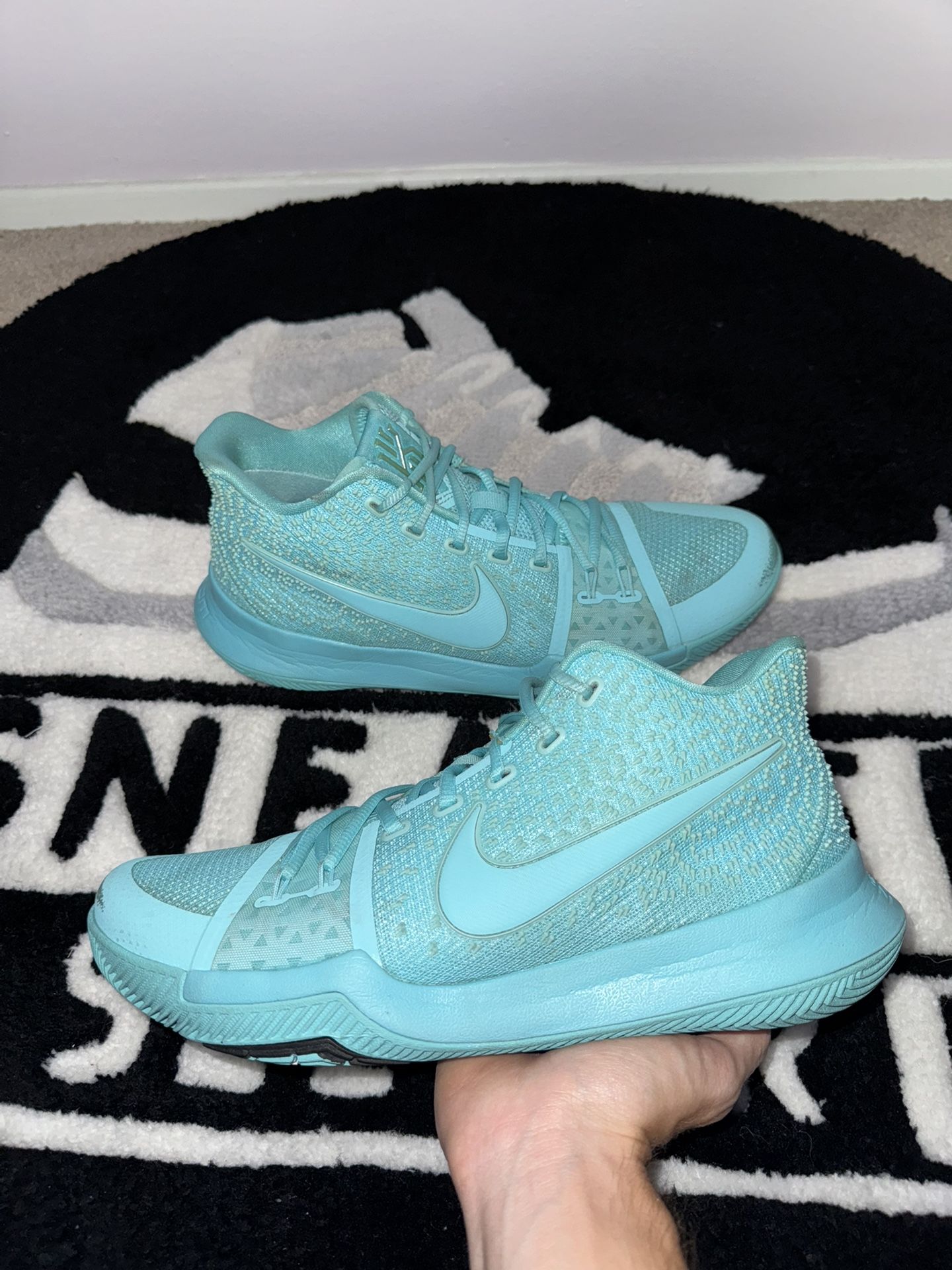 Nike Kyrie 3 Tiffany (Size 11)