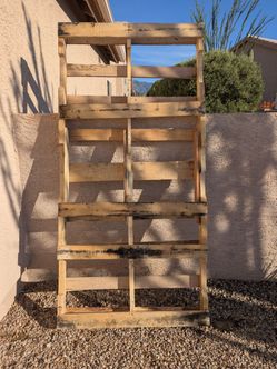 FREE XL Sturdy Pallet