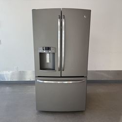 GE 28 cu ft Refrigerator Freezer Delivery available