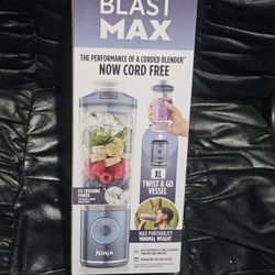 Ninja Blast Max 22oz Portable Blender Personal Blender, 3 Speeds! Brand New Sealed!