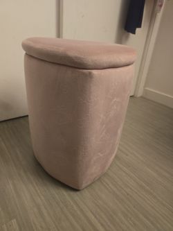 Impreasions Hello Kitty Stool