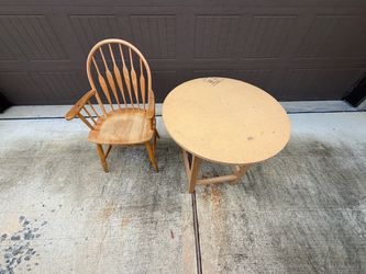 Table & Arm Chair