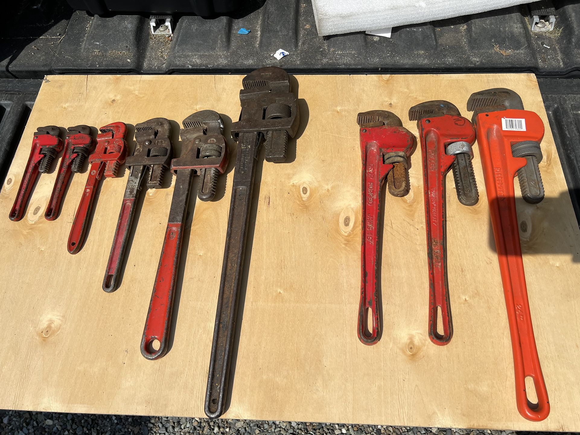 Pipe Wrenches, Miscellaneous Sizes