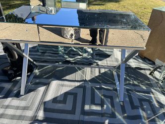 Mirror Table
