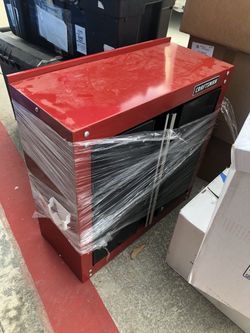 CRAFTSMAN 28-in W x 28-in H x 12-in D Wall-mounted Steel Garage Cabinet in Red-