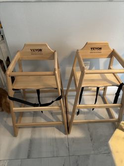 2 Highchairs toddler wooden