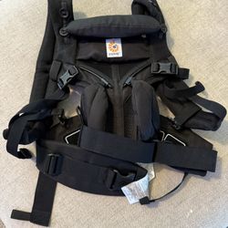 Ergobaby baby carrier 
