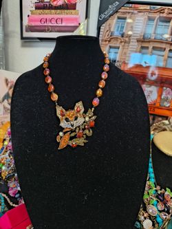 Chunky fox necklace