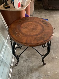 END TABLE WOODEN