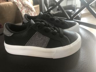 Toddler shoes size 7.5