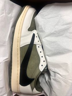 Jordan 1 low Travis Scott olive size 9