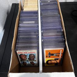 Sports card lot vintage over 400 cards