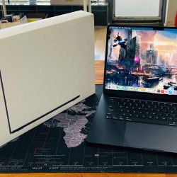 Apple Macbook Air 2025 15” M4 CHIP 16GB RAM 256GB With Apple Care+ Till 09/28/2028 ~BLACK FRIDAY SPECIAL!!