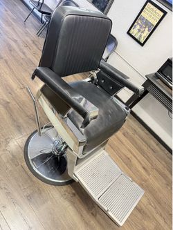 Used barber chair need it gone