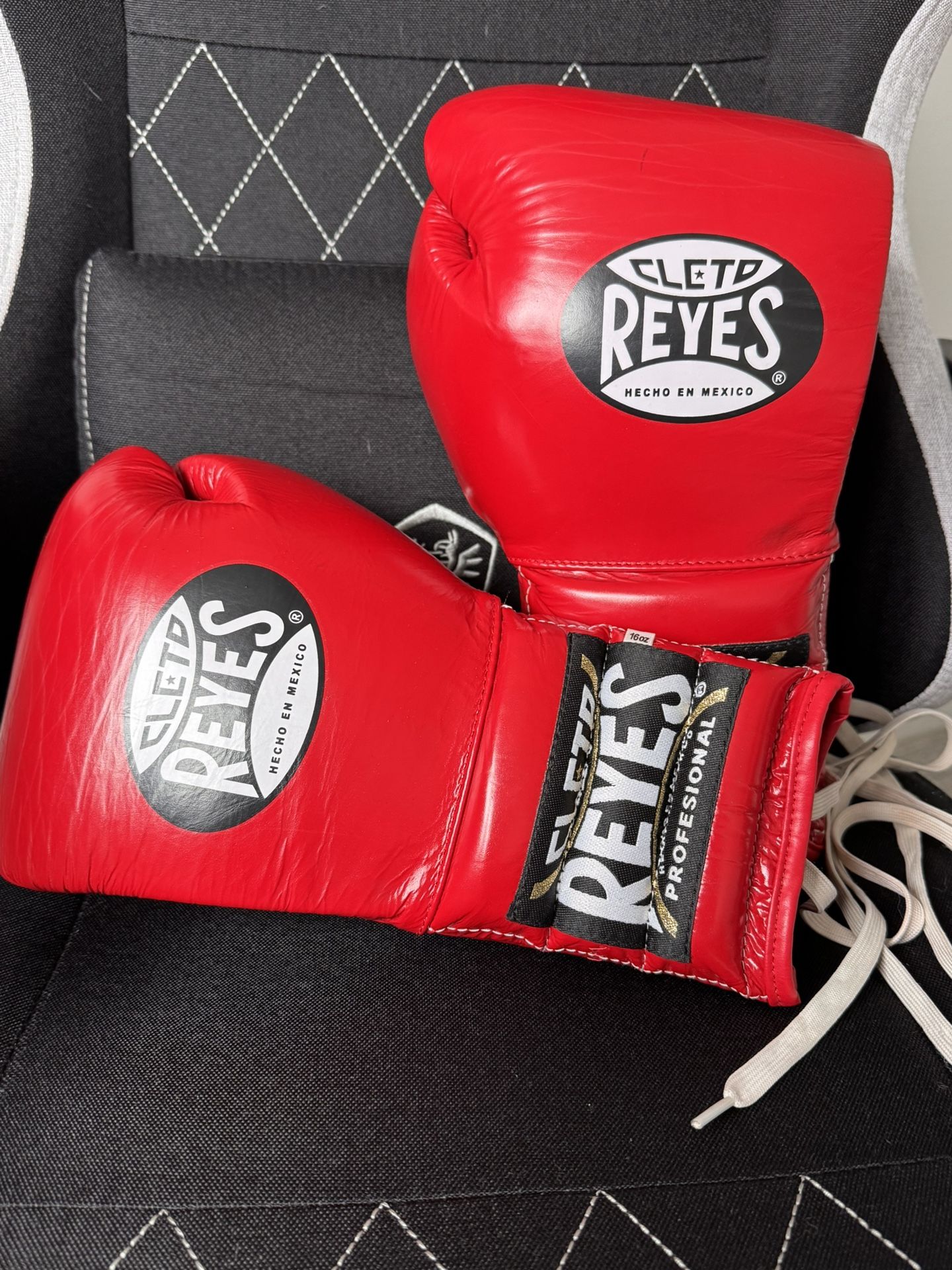 Cleto Reyes Boxing Gloves