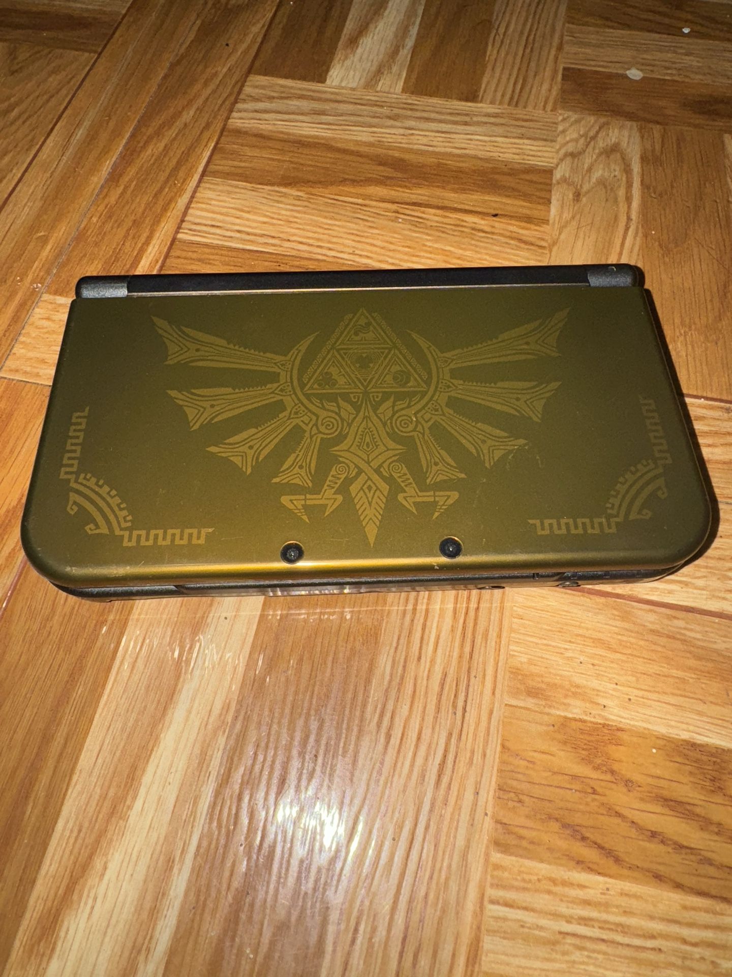 Nintendo 3DS XL Legend Of Zelda Hyrule Version 