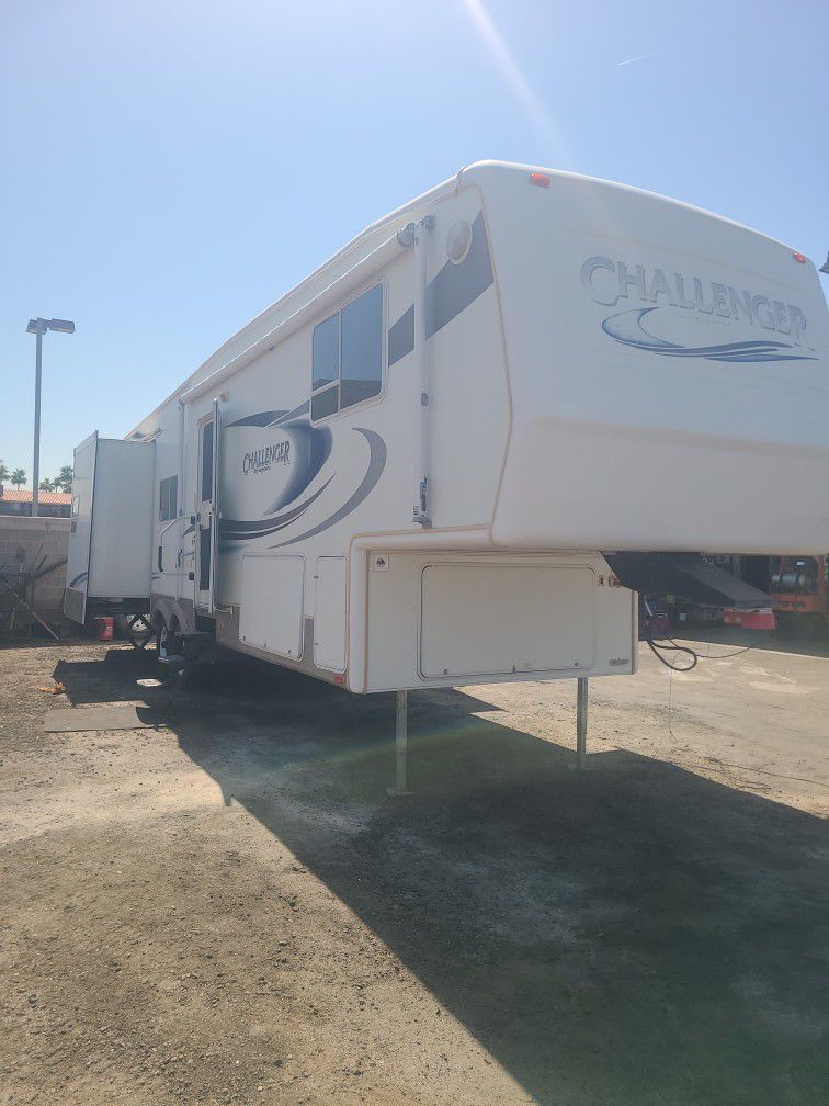 Travel Trailer 2005 Challenger By KEY STONE 