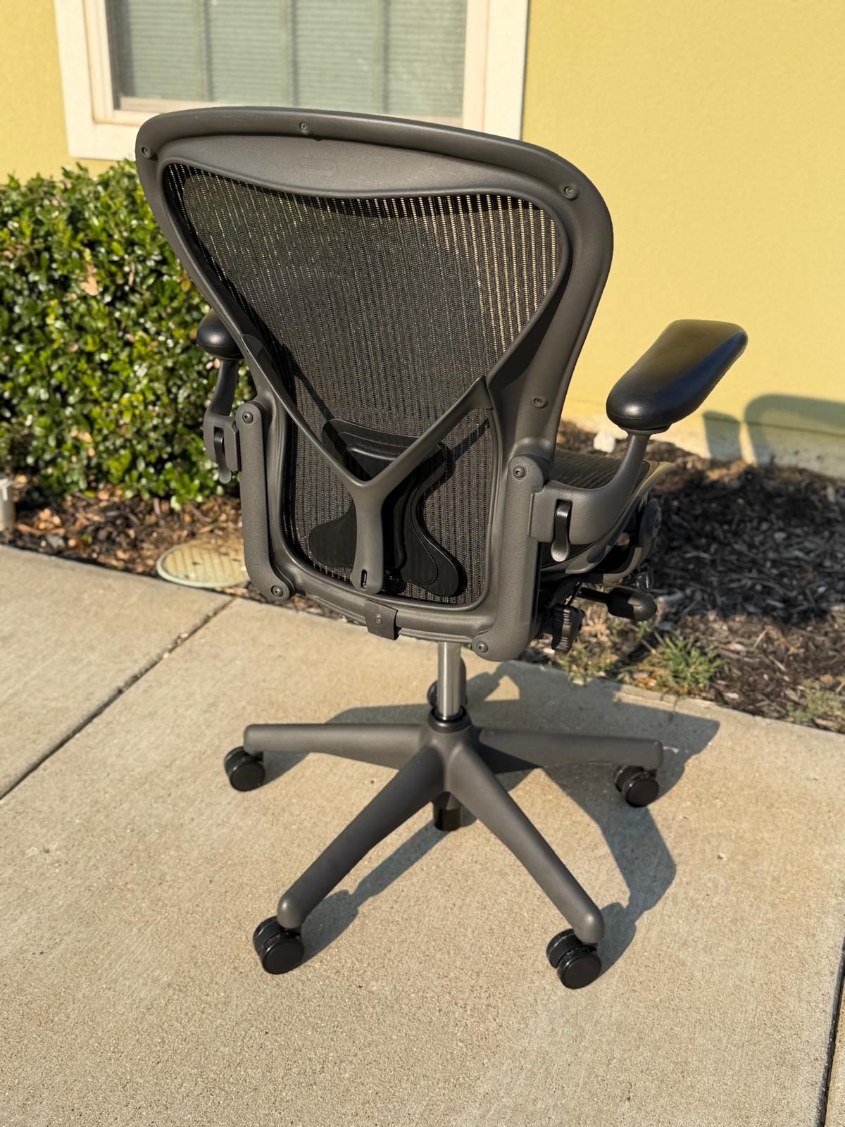 Herman Miller Aeron (size B) Office Chair/posture Fit Lumbar /excellent Condition