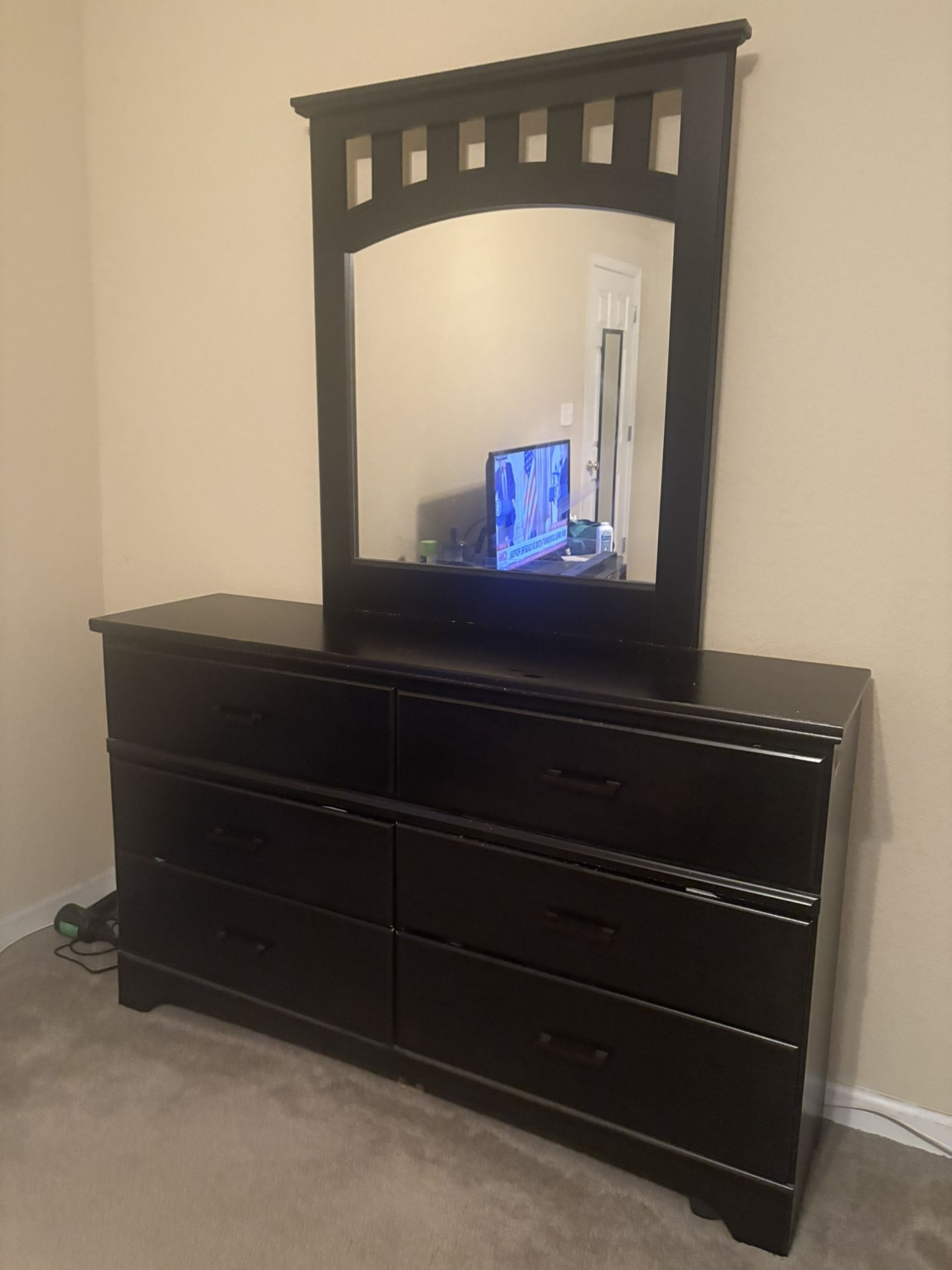 Chest Drawer Like Brand New 