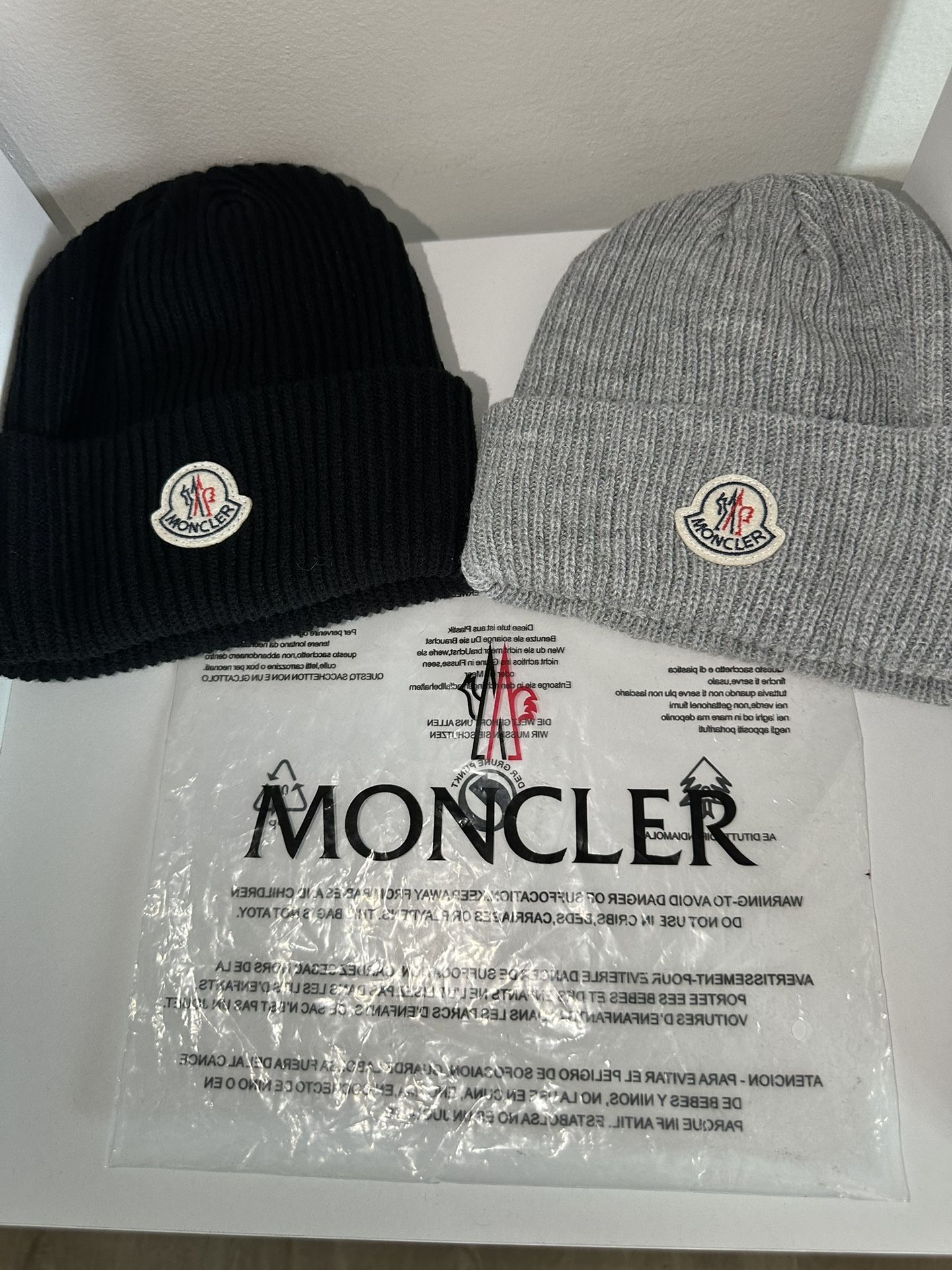 MONCLER BEANIE