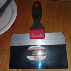 Taping Knife