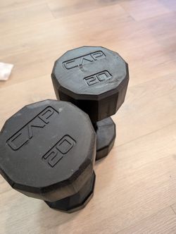 4 CAP 20lb Dumbells