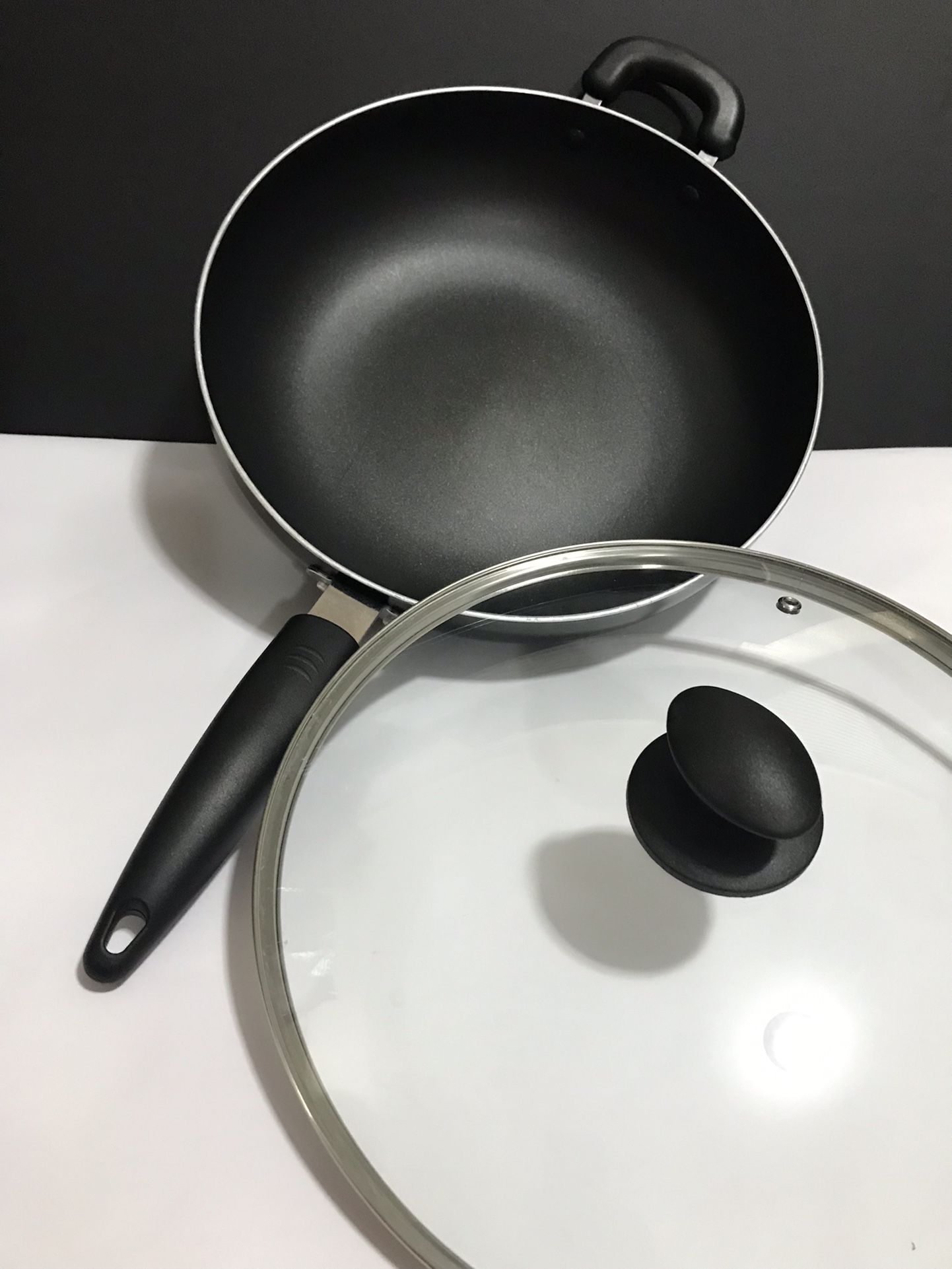 Tools of the Trade 5 Quart 12” Deep Sauté Pan W/Lid