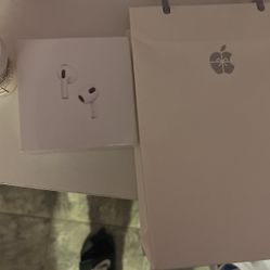AirPods 3rd Generation With Lighting Charging Case,For 100$