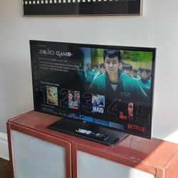 FOR SALE: IKEA TV Stand, Spray Painted 