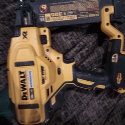 DeWalt 20 Volt 18 Gauge Brad Nailer