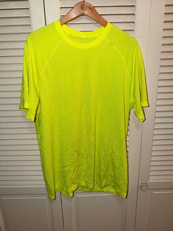 Lululemon Men’s shirt