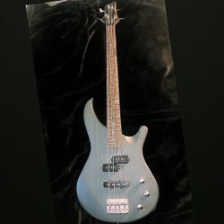 Mitchell MB100 Short-Scale Solidbody Electric Bass Guitar