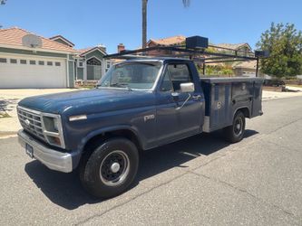 1985 Ford F250 work truck