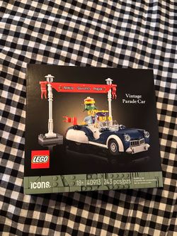 LEGO Parade Car