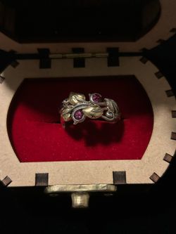Sterling silver/18k yellow gold garnet ring