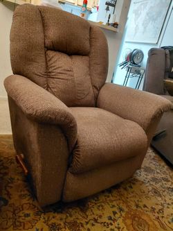 Recliner..brown color