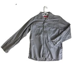 Wrangler Shirt Mens Medium Gray Button Down Work Casual Workwear.
