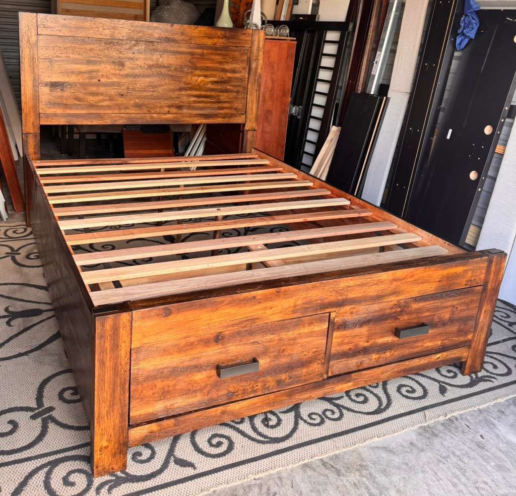 Rustic Queen Size Bed Frame