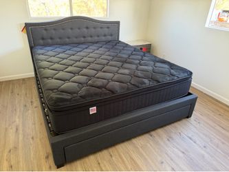 14” Queen Midnight Collection Hybrid Pillow Top Mattress!