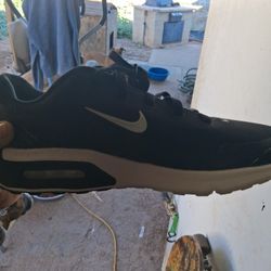 NIKE AIR MAX 90 SIZE 10.5 