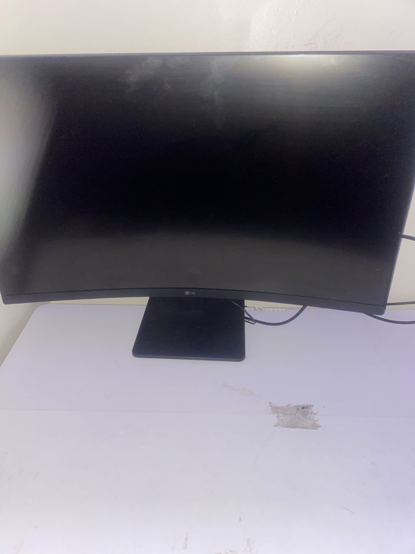 32'' Curved FHD Monitor with 100 Hz Refresh Rate & 5 ms Response Time