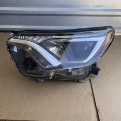 2016-2018 Toyota RAV4 Headlight