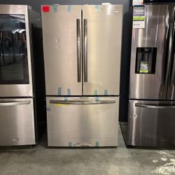 Brand New Frigidaire Gallery Bottom Freezer Refrigerator‼️‼️